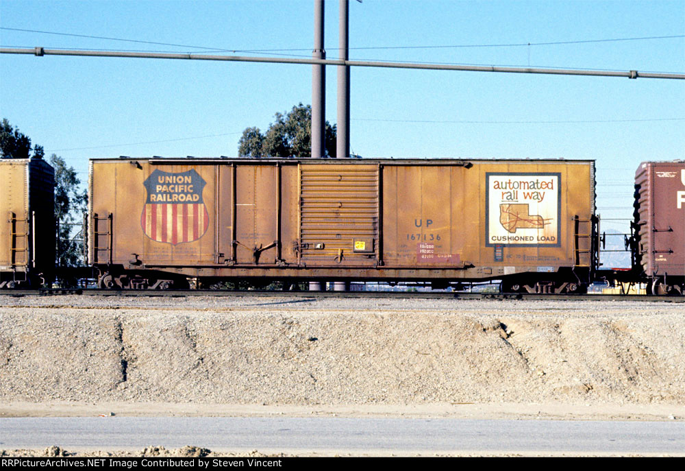 Union Pacific 50' combo door box UP #167136